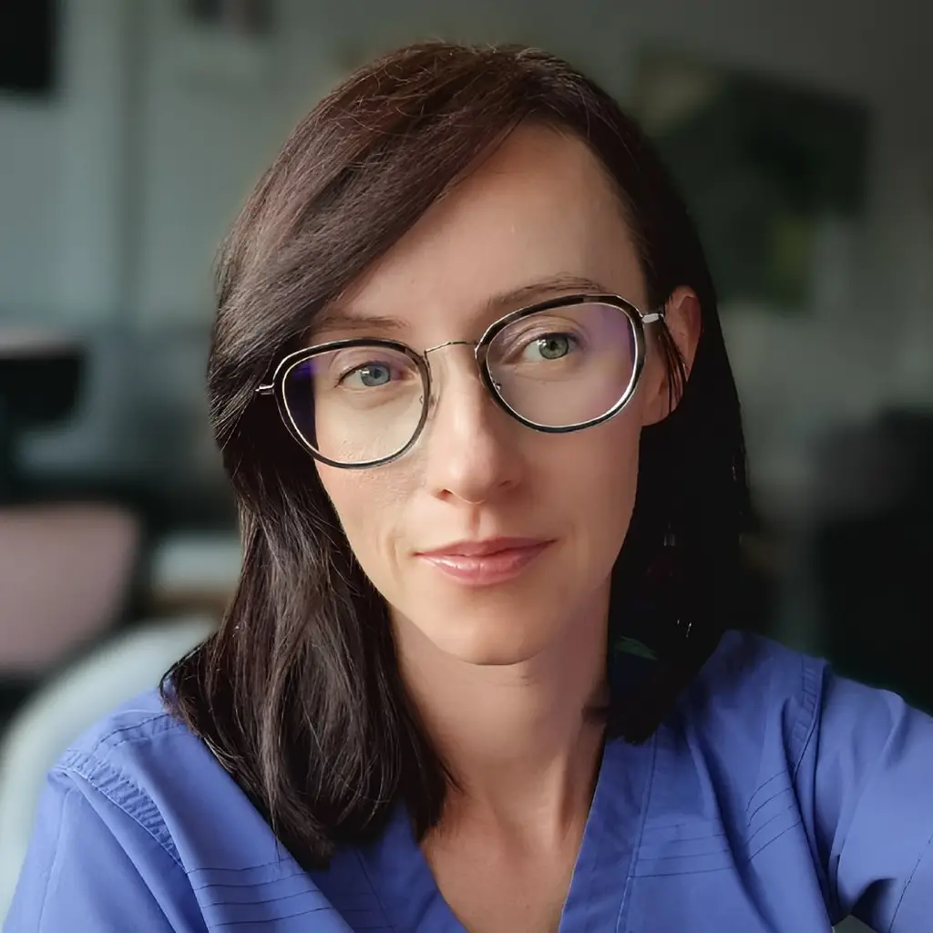 Lek. Barbara Łanoszka, onkolog kliniczny w Gliwicach, specjalizująca się w diagnostyce i terapii raka piersi, praktykująca w Glivclinic
