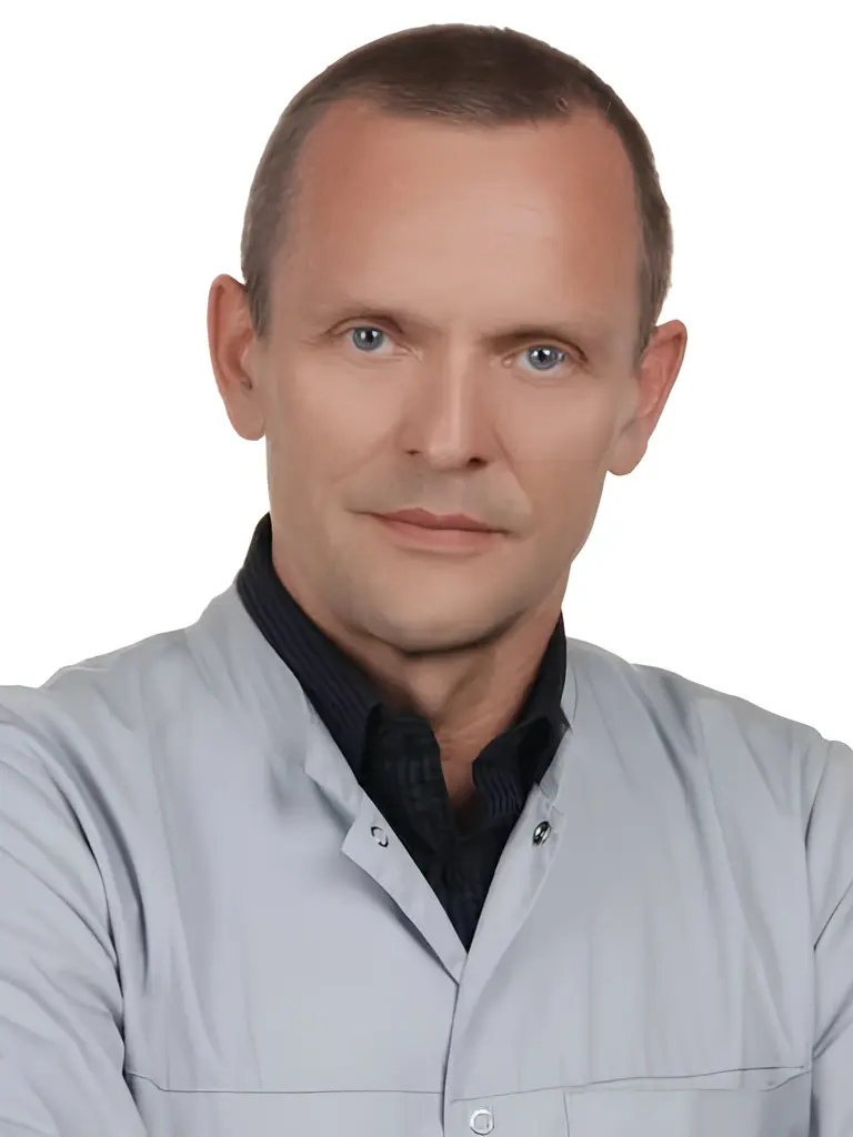 Zdjęcie dr n. med. Andrzeja Kobielskiego – doświadczonego chirurga naczyniowego przyjmującego pacjentów w Glivclinic Katowice oraz na Śląsku.