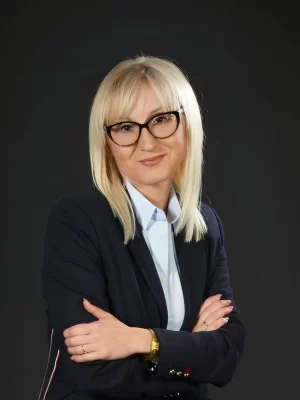 mgr Marzena Gazdecka, psycholog kliniczny w Gliwicach, specjalizująca się w terapii depresji, lęków, zaburzeń otępiennych oraz interwencjach kryzysowych; praktykująca w Glivclinic